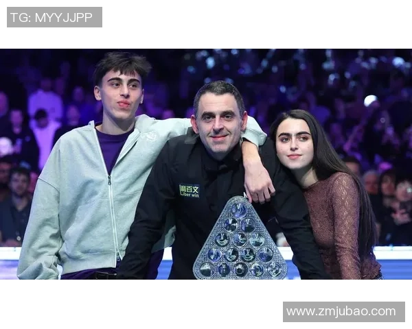 世界杰出足球球星的传奇故事与辉煌成就解析