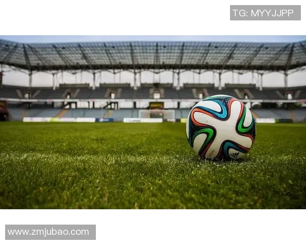 世界杯球星专属足球鞋解析:技术与个性并存的赛场利器 世界杯球星专属足球鞋解析:技术与个性并存的赛场利器