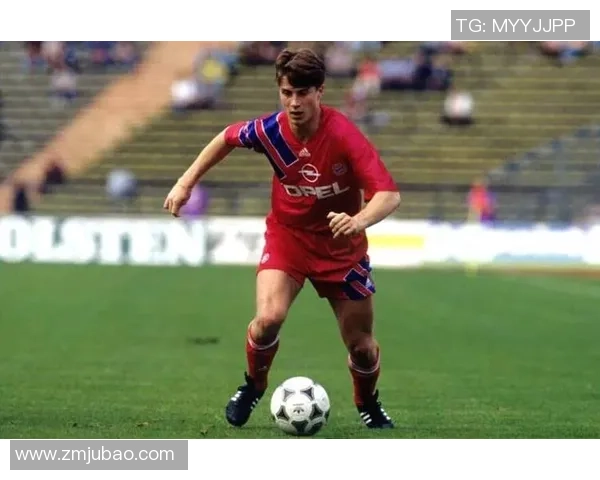 足球四号球星的传奇人生与赛场表现揭秘 足球四号球星的传奇人生与赛场表现揭秘